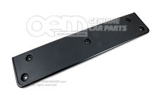 A rendszámtábla konzolja szükség esetén festse a jármű szaténfeketére 5NA807287B 9B9