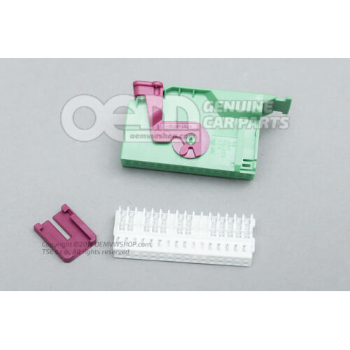 Lapos érintkező ház kupakretesszel 8L0972977C