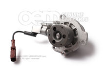 Hűtőfolyadék szivattyú tömítőgyűrűvel 04L121011P (1)