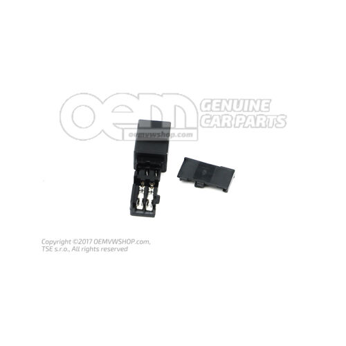 Lapos csatlakozó ház érintkező reteszelő mechanizmussal 8D0972643
