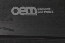 Alsó burkolat 8K0825207C (2)