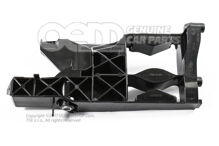 Rögzítés távolsági fényszóró fejhez. 4G0805607