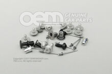 Rögzítőelemek egy sárvédőhöz 8V0098625A