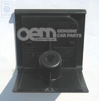 VW embléma szatén fekete 6K5853601C 01C (1)