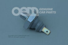 Öldruckschalter 068919081C (1)