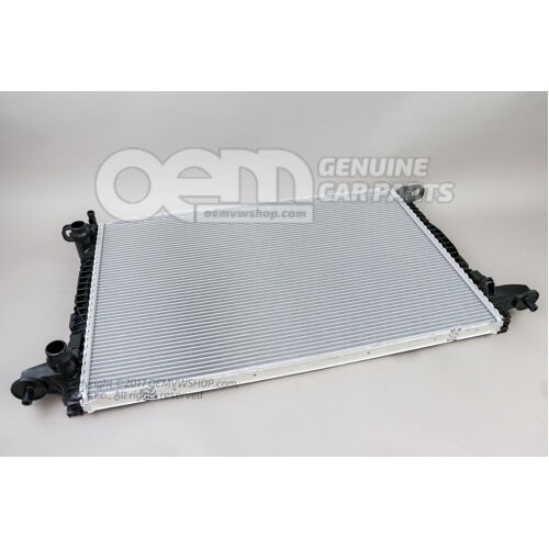 Hűtő a hűtőfolyadékhoz 8W0121251AK