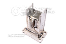 Zárójel 8K0807134D