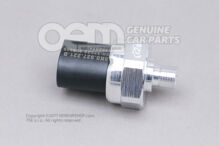 Olaj hőmérséklet és olajnyomás jeladó 8K0927221D (1)