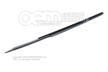 Ablaknyílás tömítés fekete díszléccel 8T0853284E 1P9 (1)