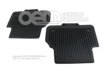 1 szett minden időjáráshoz használható lábszőnyeg fekete rögzítési pontokkal 8W0061511  041 (1)