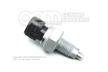 kapcsoló 020945415A (2)