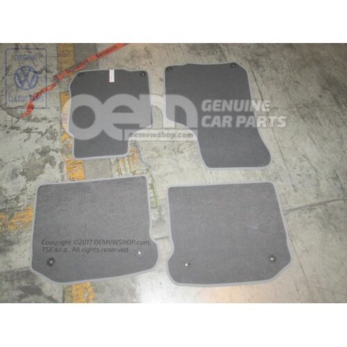 1 szett lábszőnyeg flanel szürke Volkswagen Beetle 1C 1J2863011G HZG