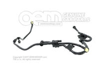 Csatlakozó cső AKF szeleppel 05E133366DL (1)