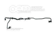 Csatlakozó cső akf szeleppel 04C133352Q