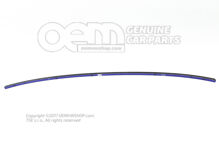 Díszcsík a csomagtérajtóhoz fekete-fényes 4K5853927  T94 (1)