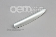 Alumínium csiszolt ezüst díszítéssel 8J0867586A 1NK Alumínium csiszolt ezüst díszítéssel 8J0867586A 1NK