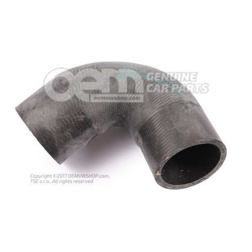 Hűtőfolyadék tömlő 075121103E