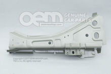 Az oldalsó elem részen alvázszámmal kell jelölni 575810136