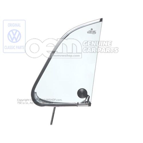 Oldalra függesztett ablak 113837601C