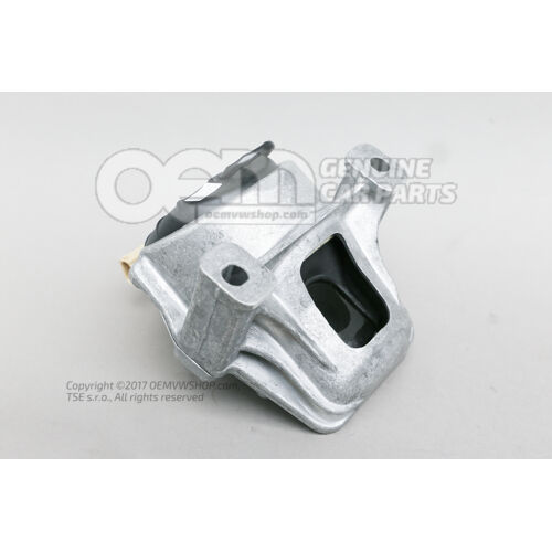 Motor szerelés 8R0199381AG