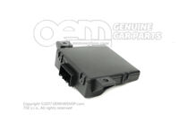 Diagnosztikai interfész adatbuszhoz (átjáró) 8R0907468R (1)