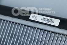 Hűtőfolyadék hűtő 5K0121253F (2)