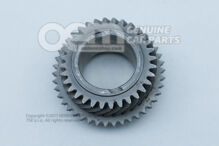 Sebességet vált 02T311129AJ