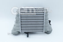 Töltő levegő hűtő 6Q0145804E Töltő levegő hűtő 6Q0145804E