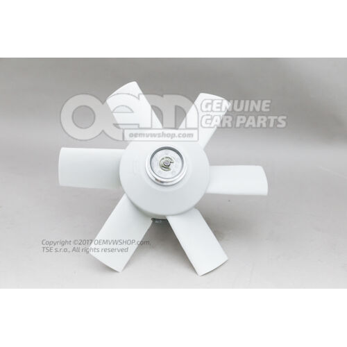Radiátor ventilátor 811959455R