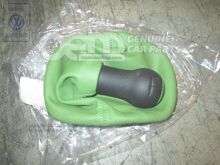 Sebességváltó gomb csomagtartóval a sebességváltó karhoz (bőr) kozmikus zöld 1J0711113AEHCK Sebességváltó gomb csomagtartóval a sebességváltó karhoz (bőr) kozmikus zöld 1J0711113AEHCK