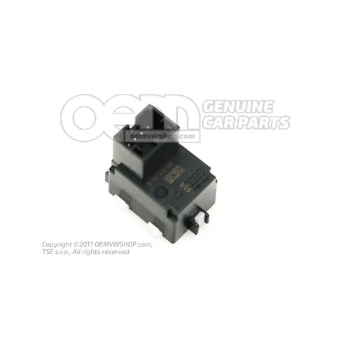 LED lámpa 8W0919390B