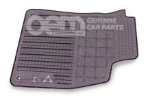 1 szett lábszőnyeg (gumi) szatén fekete 8E1061225  041 (7)