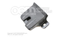 Fedélzár 7L6827505D (1)