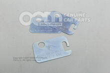 Az alátét zsanérjavítási utasításait lásd a műszaki kézikönyvben 95553148300