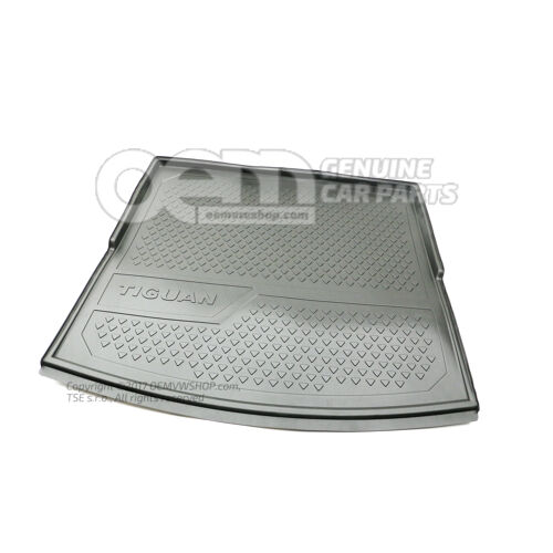 Csomagtérbélés a teljes rakodótérre kiterjesztett tengelytávú járművekhez 5NL061161B