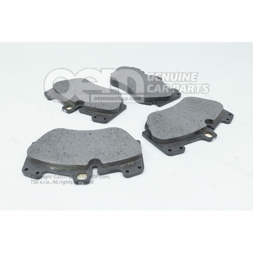 1 készlet fékbetét tárcsafékhez 4S0698151AA